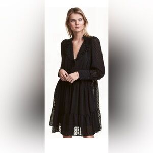 NWT H&M Plumeti Chiffon Swiss Dot Dress in Black, Size Medium